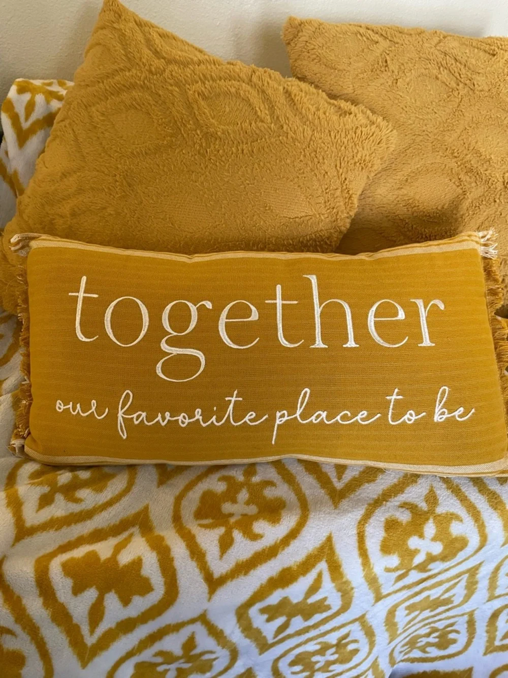 5/$25 Blanket Yellow and White Decorative Throw ~ 50” x 70